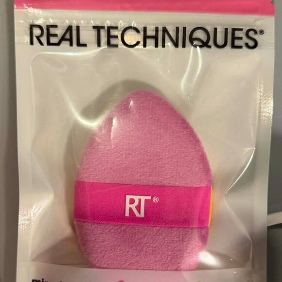 Real Techniques/Cinema Secrets 9 Brush/7 Blenders/1 Shampoo BUNDLE - NEW - Picture 4 of 9